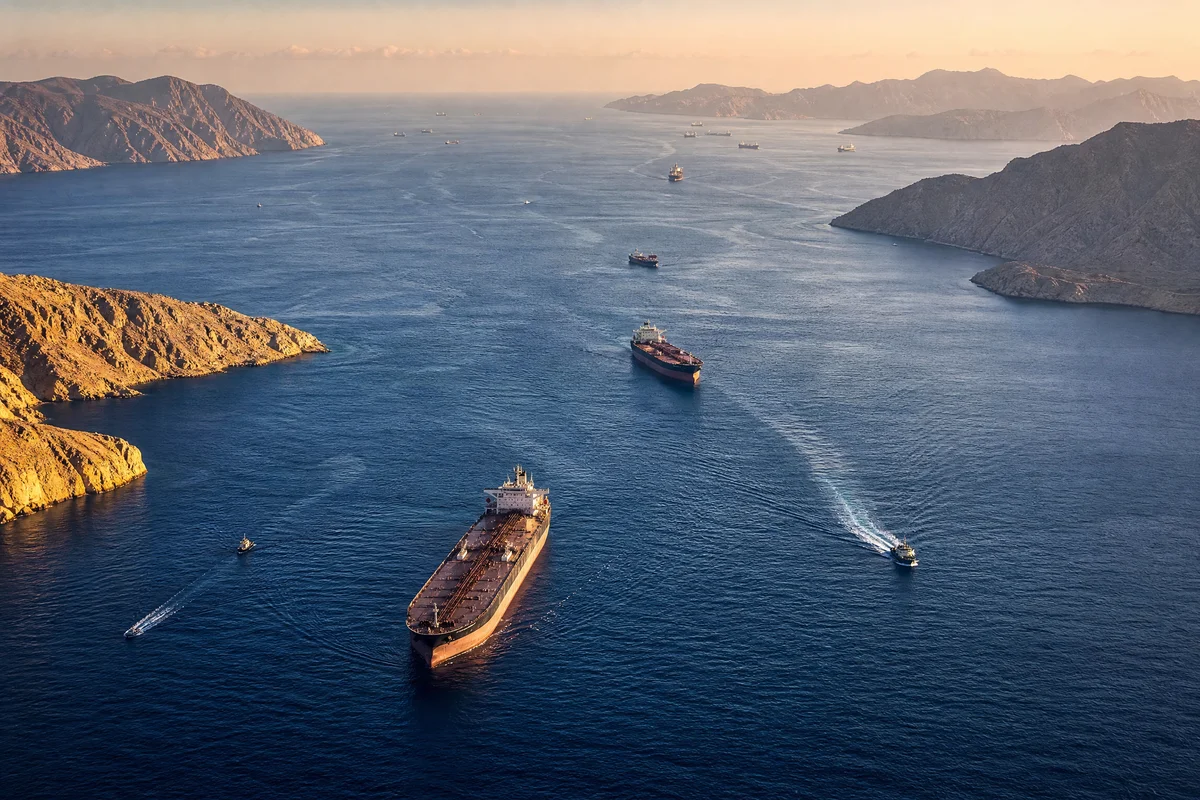 Stretto di Hormuz petroliere Iran 2026