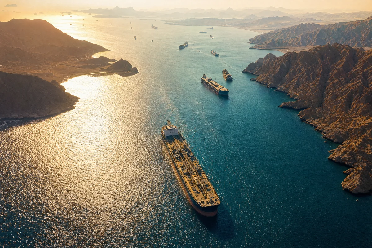 Stretto di Hormuz petroliere accordo Iran 2026